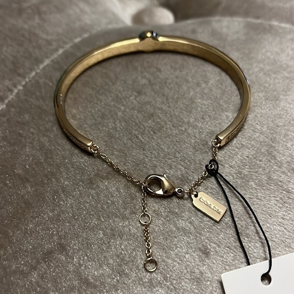 Coach golden bracelet with pave crystals and extender chain, new - Picture 3 of 8